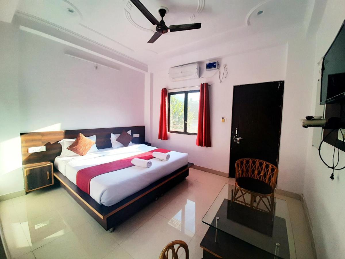 Hostel Orchid Rishīkesh Zewnętrze zdjęcie