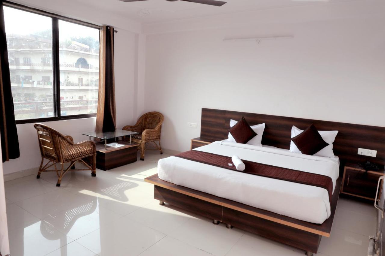 Hostel Orchid Rishīkesh Zewnętrze zdjęcie