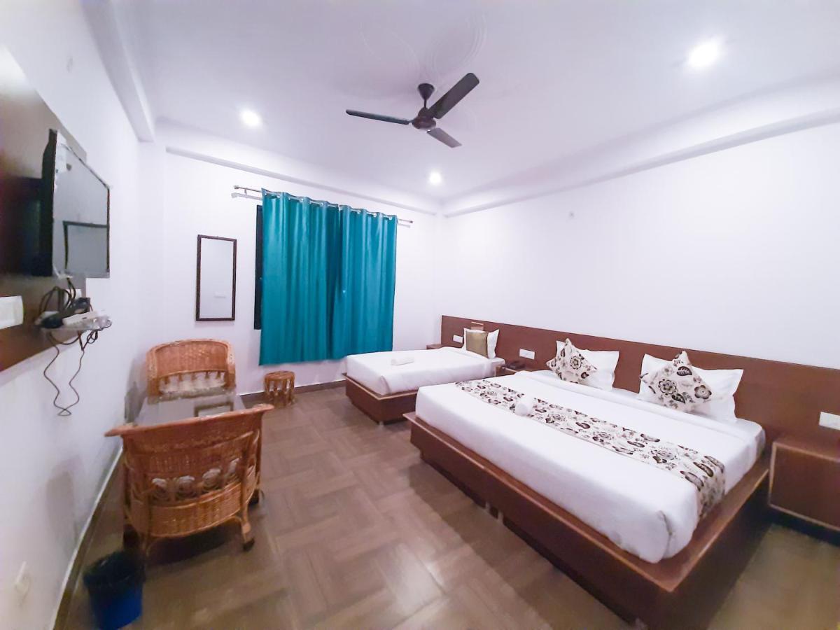 Hostel Orchid Rishīkesh Zewnętrze zdjęcie